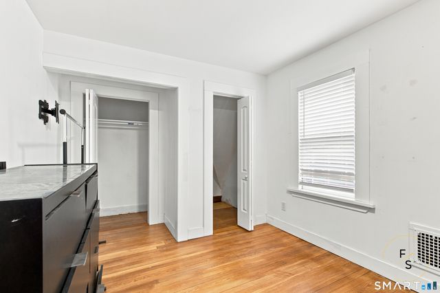 34 Harlem Avenue, Bridgeport, CT 06606
