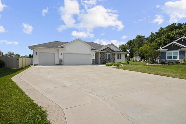 3909 16th PLACE, Kenosha, WI 53144