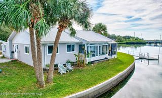 9017 Petal Court, Hudson, FL 34667