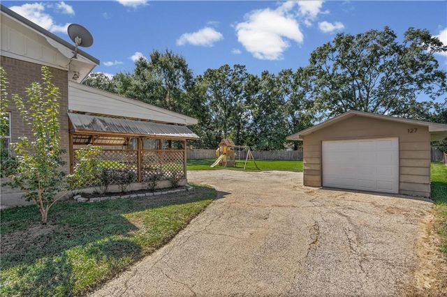 127 Ideal Drive, Saraland, AL 36571