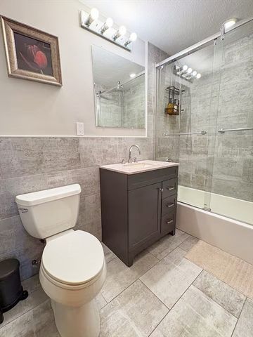 6 Norumbega Terrace 10, Waltham, MA 02453