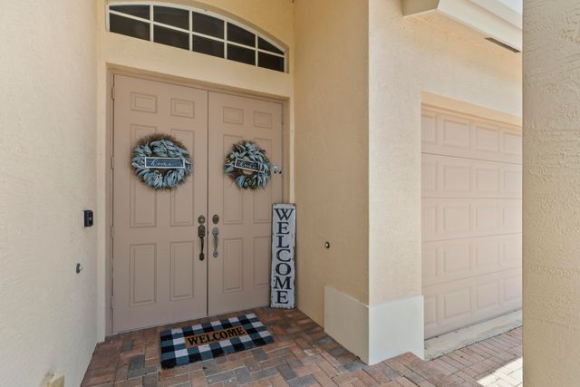4110 Silverstone Drive, Fort Pierce, FL 34947
