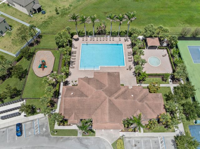 4110 Silverstone Drive, Fort Pierce, FL 34947