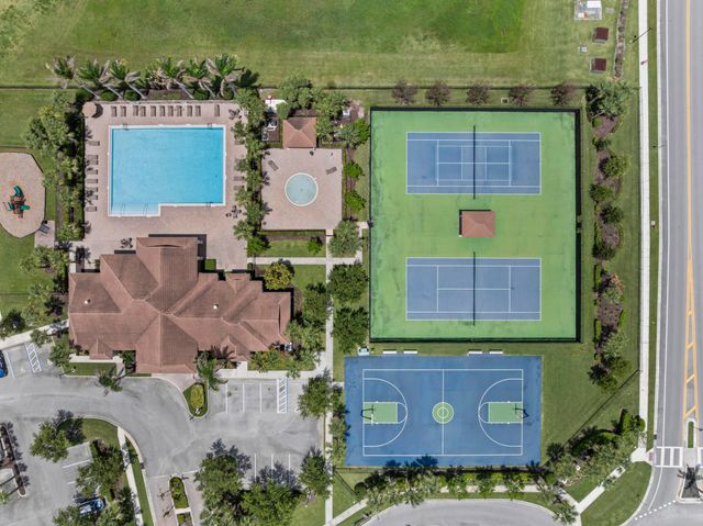 4110 Silverstone Drive, Fort Pierce, FL 34947