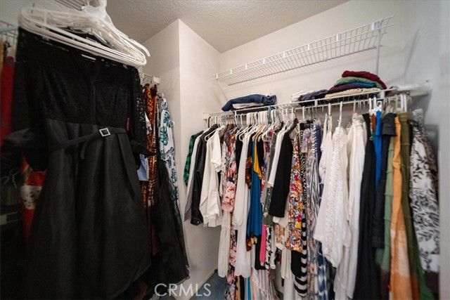 822 Oakhurst Drive, Pomona, CA 91767