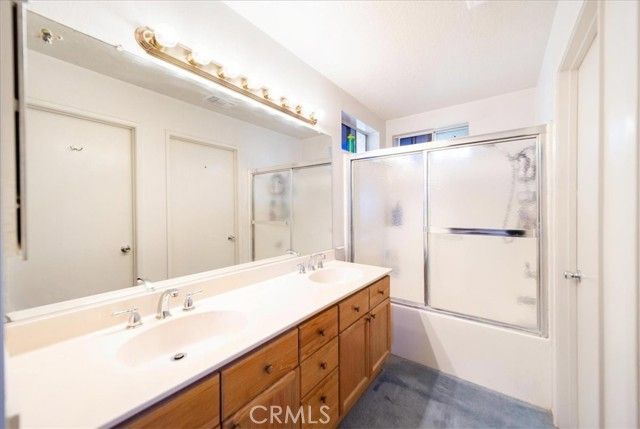 822 Oakhurst Drive, Pomona, CA 91767