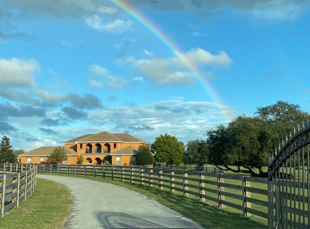 20832 HUNTER HILL DRIVE, Dade City, FL 33523