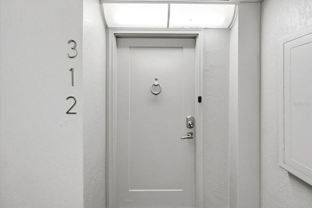 400 ISLAND WAY 312, Clearwater Beach, FL 33767