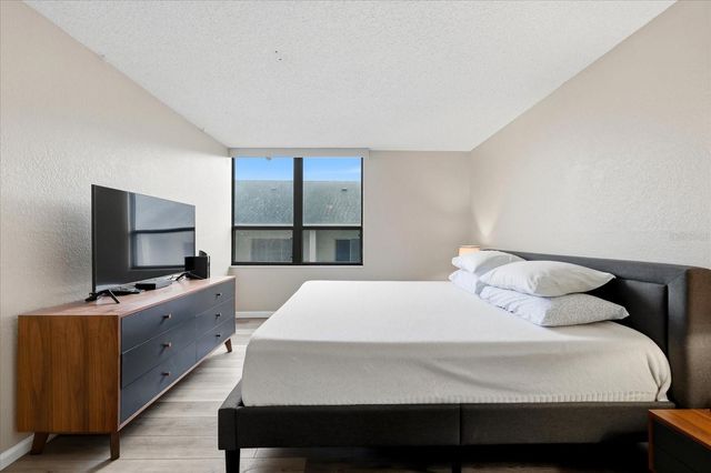 400 ISLAND WAY 312, Clearwater Beach, FL 33767