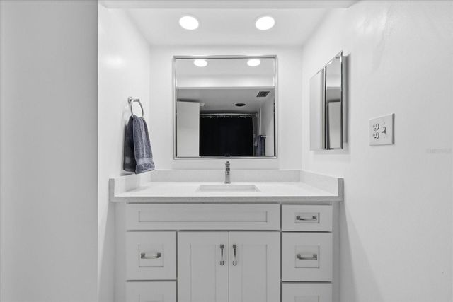 400 ISLAND WAY 312, Clearwater Beach, FL 33767