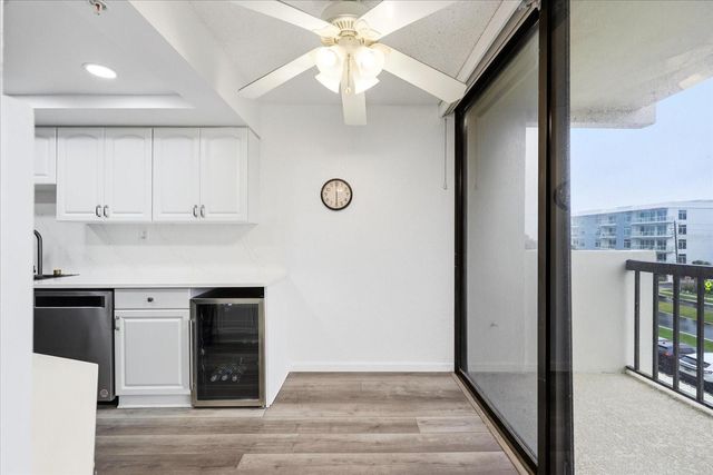 400 ISLAND WAY 312, Clearwater Beach, FL 33767