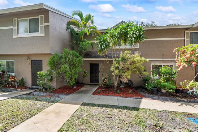 1469 SUSSEX Drive, North Lauderdale, FL 33068