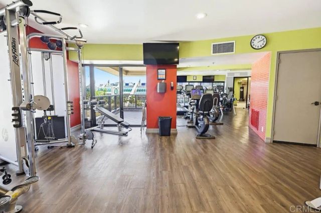 200 W Harbor Drive 2501, San Diego, CA 92101