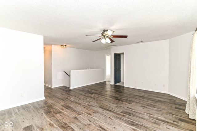 10050 Orange Blossom Trail, Fishers, IN 46038