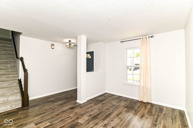 10050 Orange Blossom Trail, Fishers, IN 46038