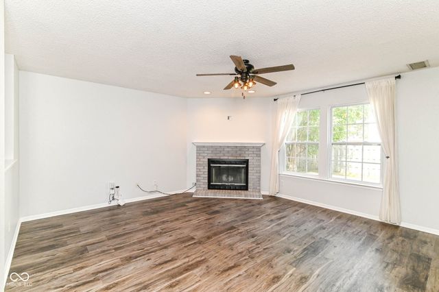 10050 Orange Blossom Trail, Fishers, IN 46038