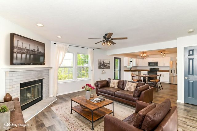 10050 Orange Blossom Trail, Fishers, IN 46038