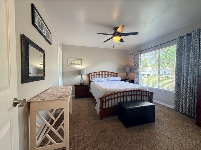 18120 PARADISE POINT DRIVE, Tampa, FL 33647