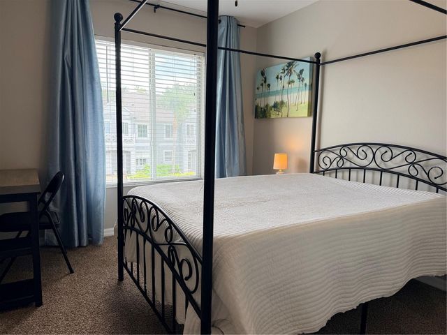 18120 PARADISE POINT DRIVE, Tampa, FL 33647