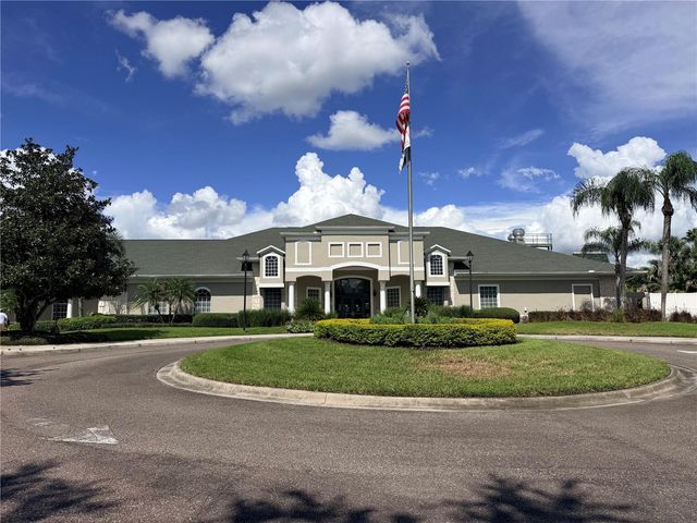 18120 PARADISE POINT DRIVE, Tampa, FL 33647