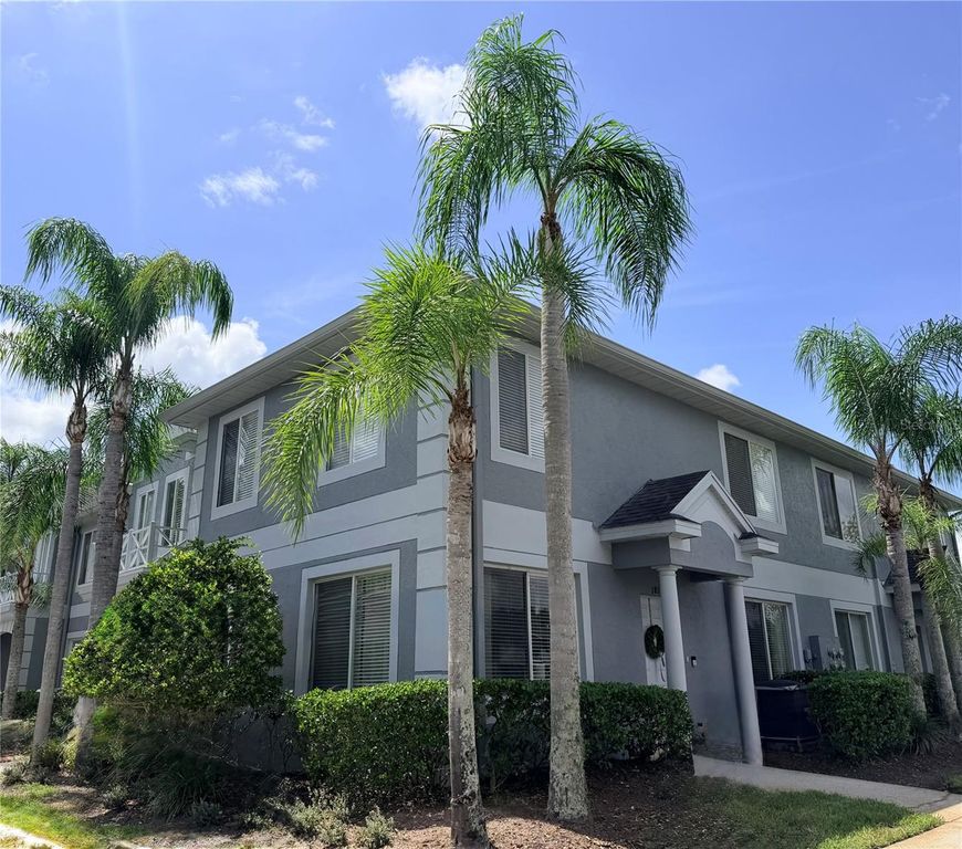 18120 PARADISE POINT DRIVE, Tampa, FL 33647