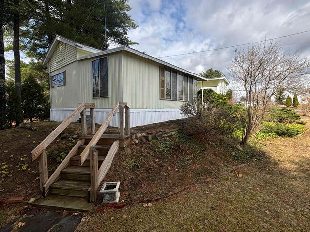 15 Sunrise Trail, Nashua, NH 03062