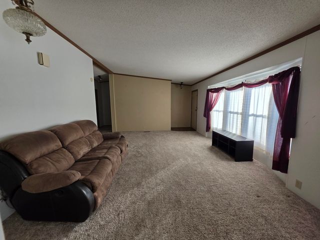 407 Main Street, Max, ND 58759