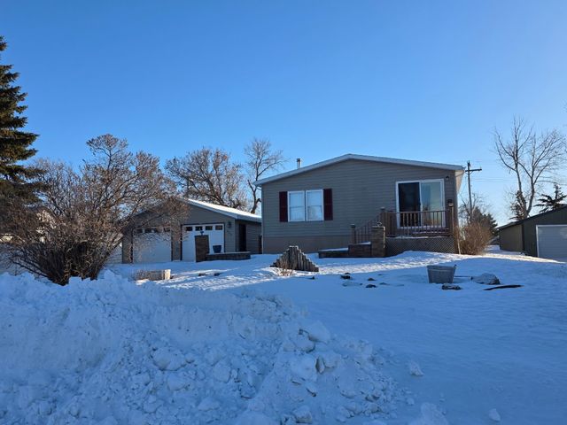 407 Main Street, Max, ND 58759