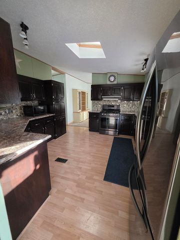 407 Main Street, Max, ND 58759