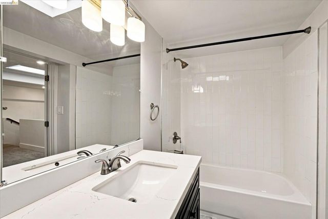 1451 13Th St 1, Oakland, CA 94607