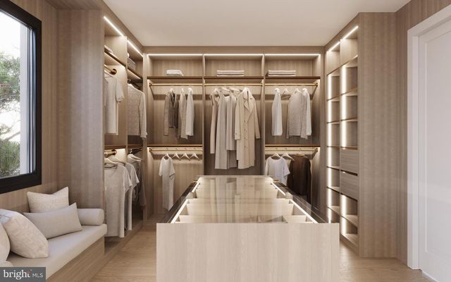 731 LAWTON ST, Mclean, VA 22101