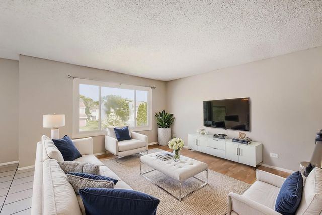 3729 Dory Circle E, Hanover Park, IL 60133