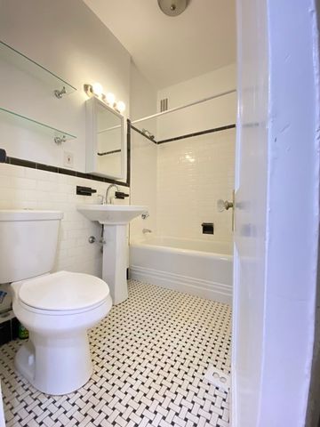 96 Naples Road 3, Brookline, MA 02446