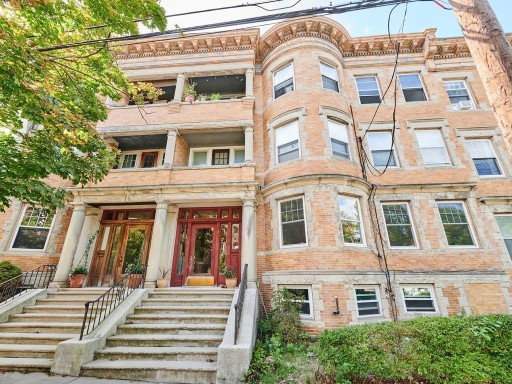 96 Naples Road 3, Brookline, MA 02446