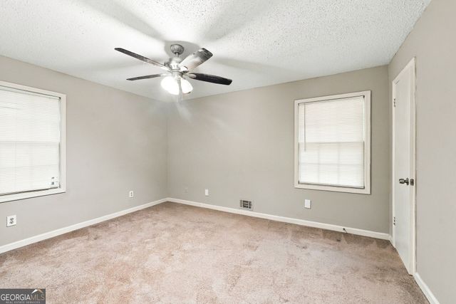6635 Biscayne Way, Douglasville, GA 30135