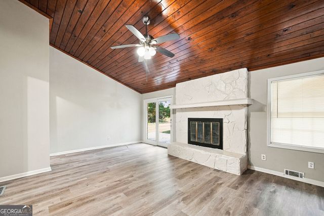 6635 Biscayne Way, Douglasville, GA 30135