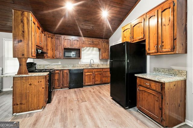 6635 Biscayne Way, Douglasville, GA 30135