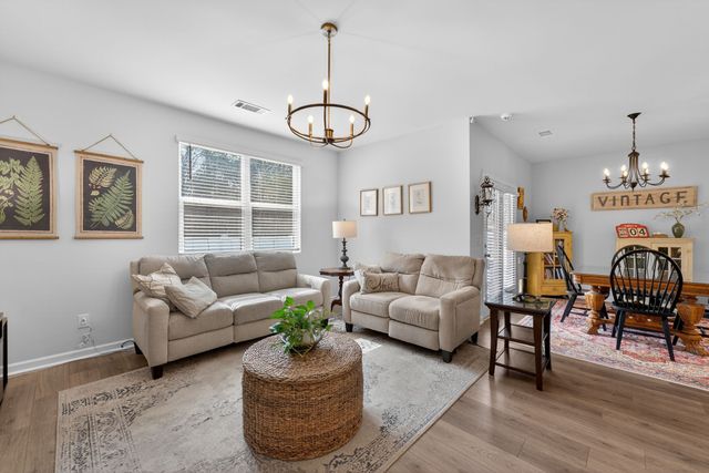 219 Addison Ave, Chapel Hill, TN 37034