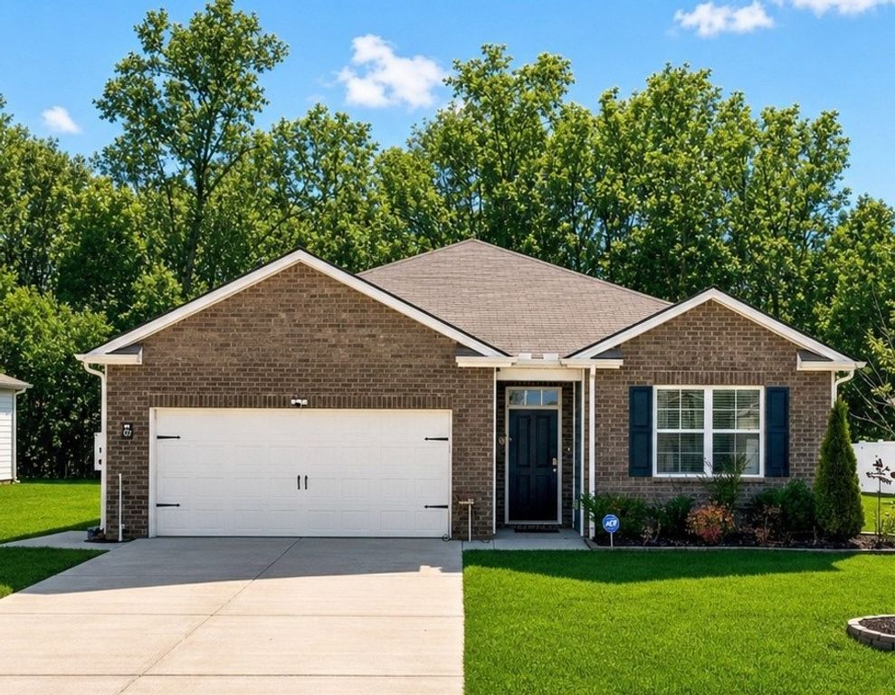 219 Addison Ave, Chapel Hill, TN 37034