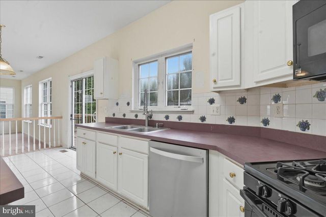 9884 ARROWOOD DR, Manassas, VA 20111