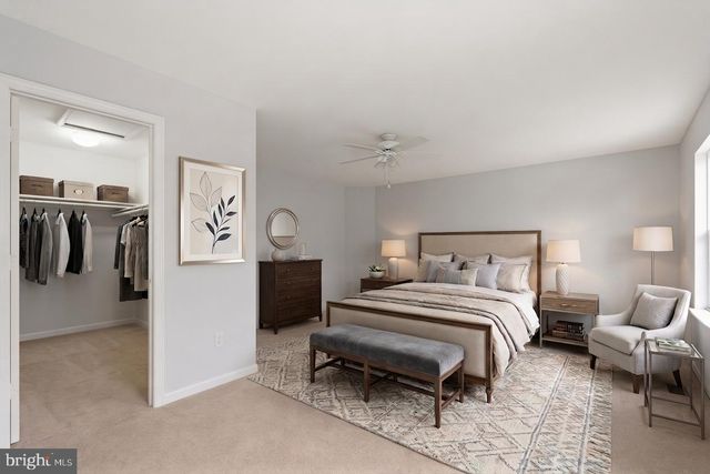 9884 ARROWOOD DR, Manassas, VA 20111