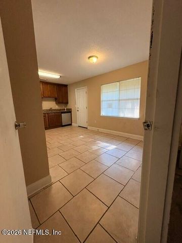 108 RIVER ROAD Drive, Palatka, FL 32177