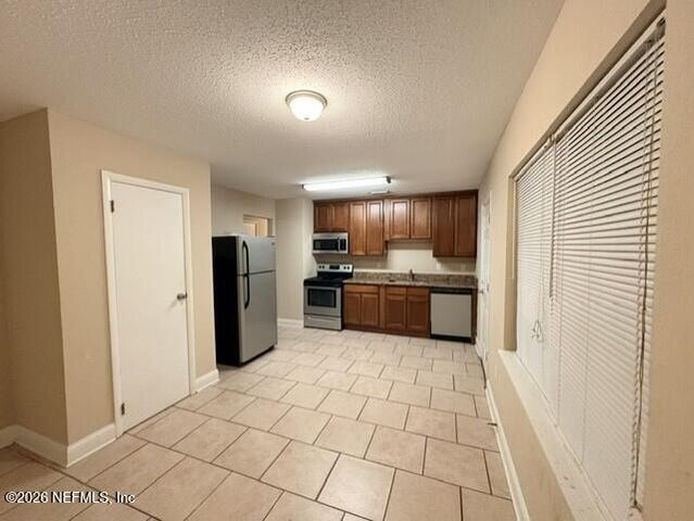108 RIVER ROAD Drive, Palatka, FL 32177