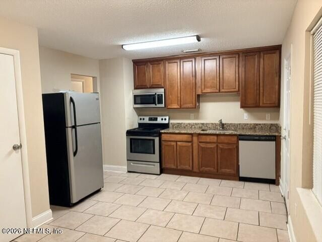 108 RIVER ROAD Drive, Palatka, FL 32177