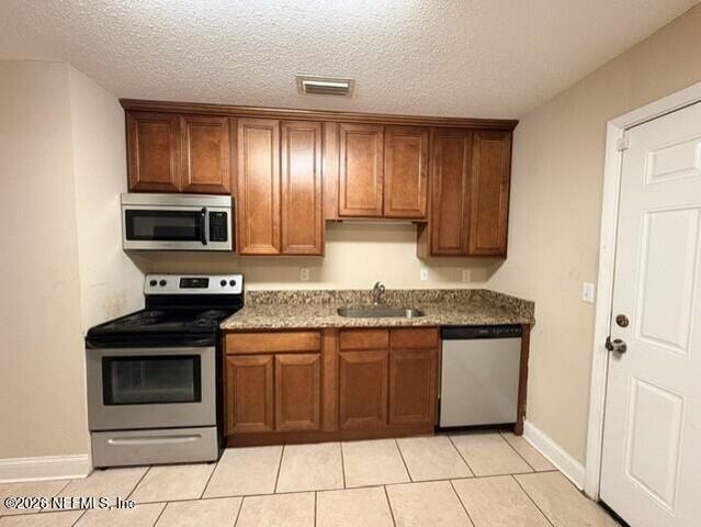 108 RIVER ROAD Drive, Palatka, FL 32177