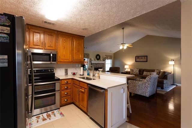 164 Laurel Lane, Social Circle, GA 30025