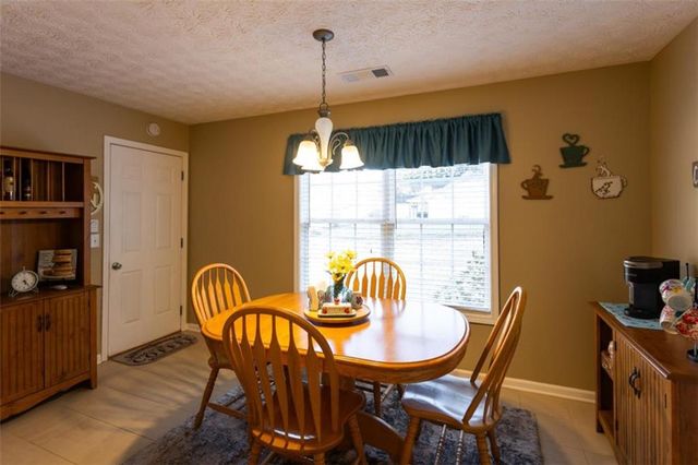 164 Laurel Lane, Social Circle, GA 30025