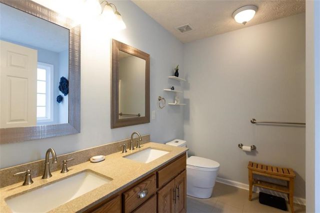 164 Laurel Lane, Social Circle, GA 30025