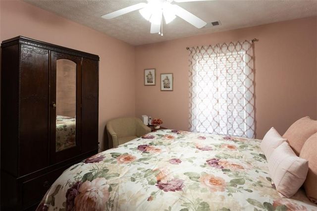 164 Laurel Lane, Social Circle, GA 30025