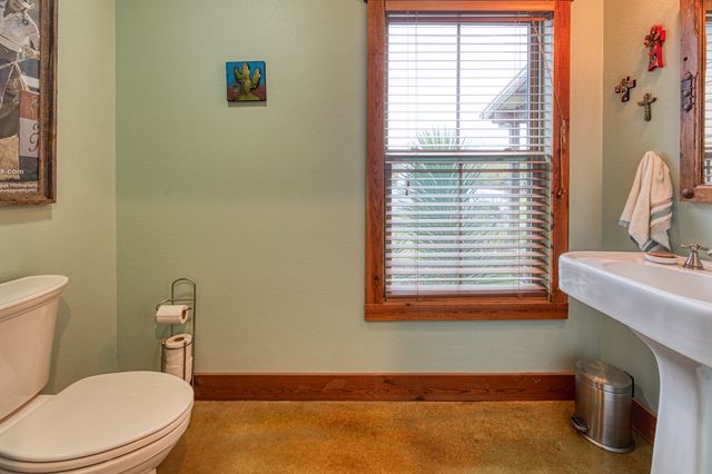 575 County Road 1264, Whitesboro, TX 76273
